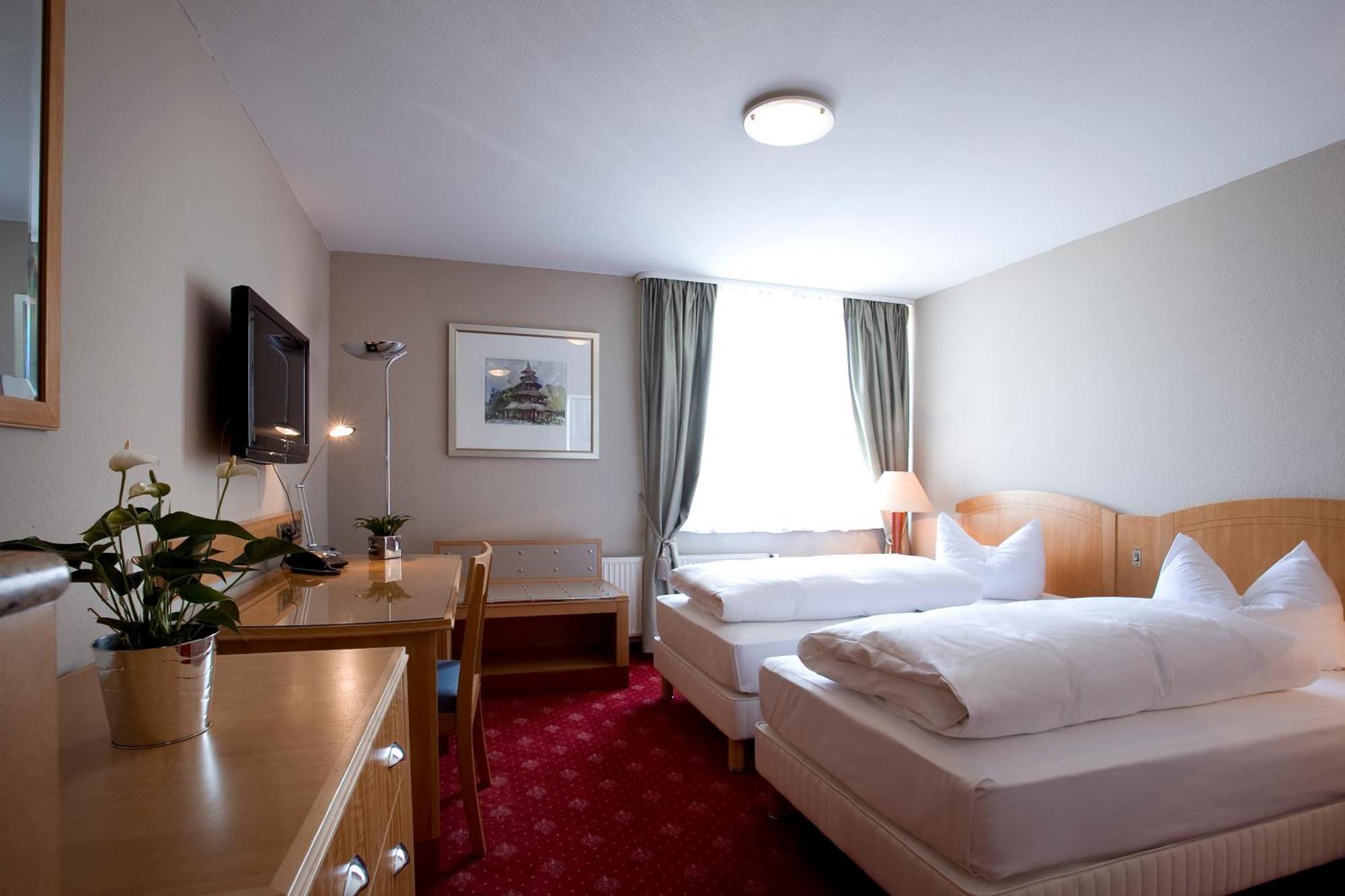 Hotel Das Kleine Ritz Fellbach Kültér fotó