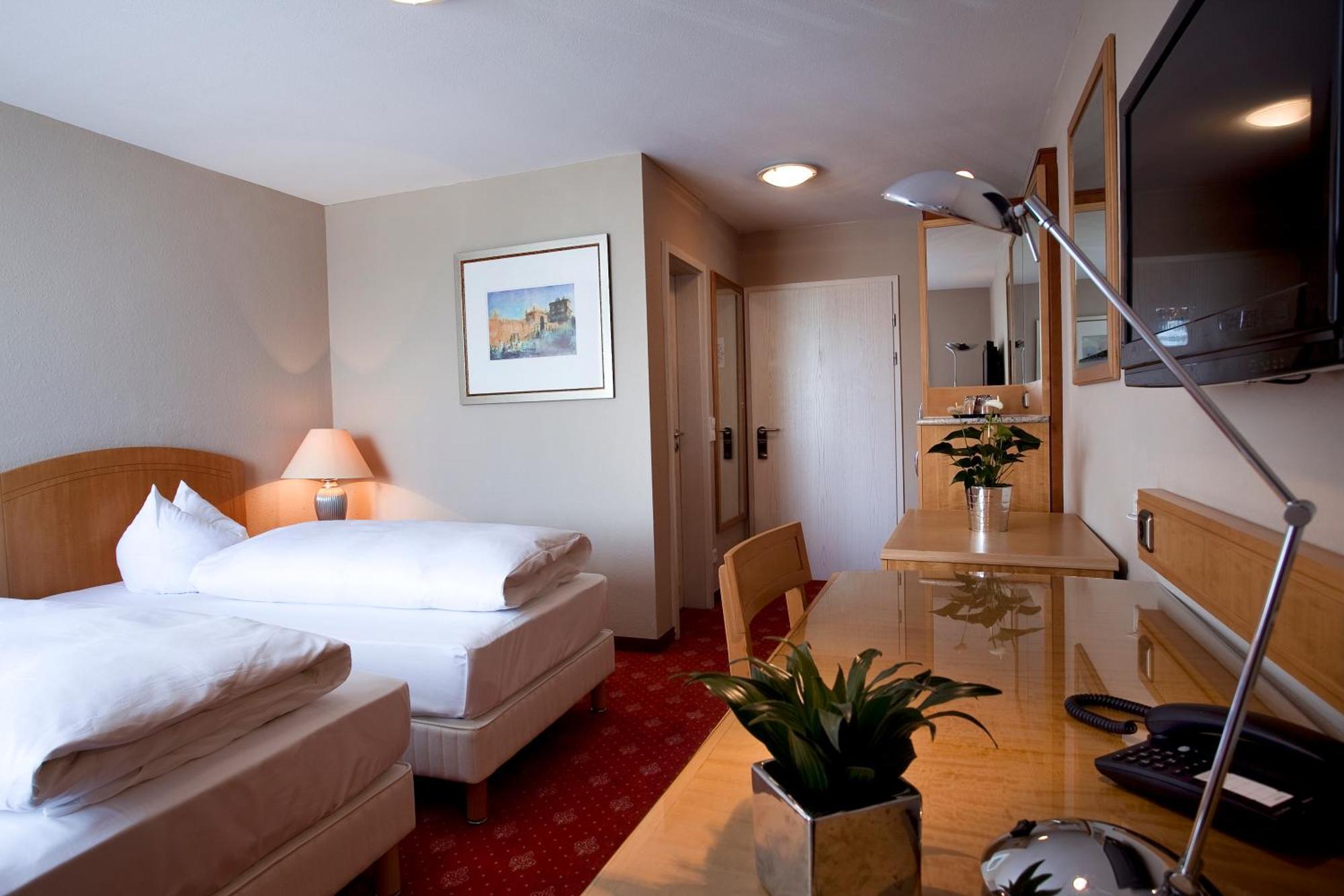 Hotel Das Kleine Ritz Fellbach Kültér fotó